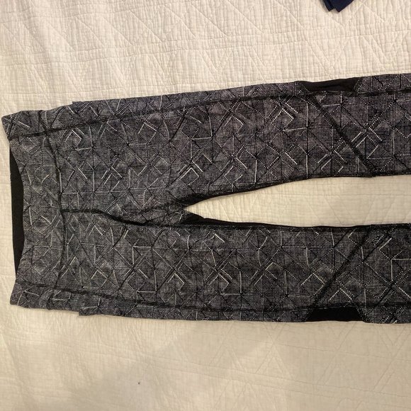 Lululemon Leggings with Pockets - Picture 1 of 3